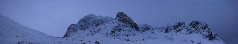 Clear skies above Ben Nevis this morning, on our way to Tower Ridge.